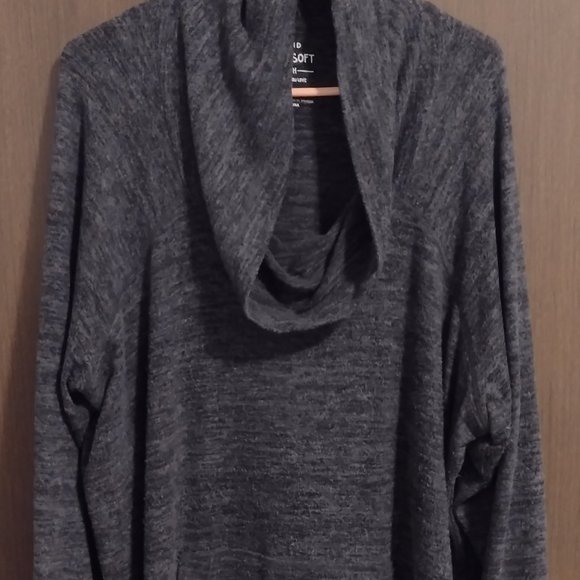 Torrid - Picture 1 of 4